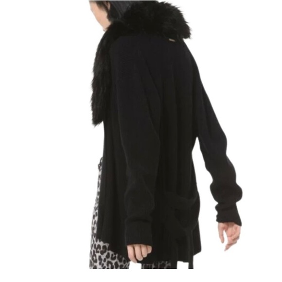 Michael Kors black sweater with faux fur color removable wrap belt - Picture 2 of 5
